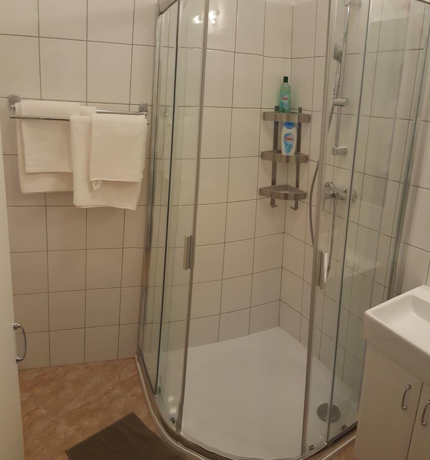 Authentic Akacfa Apartment Budapest Exteriör bild