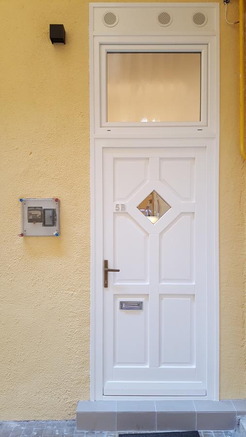 Authentic Akacfa Apartment Budapest Exteriör bild