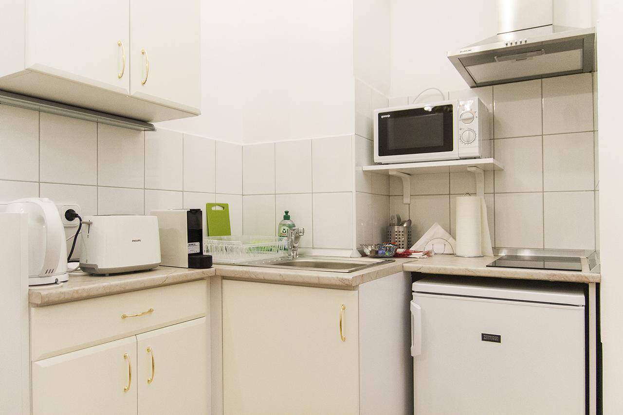 Authentic Akacfa Apartment Budapest Exteriör bild