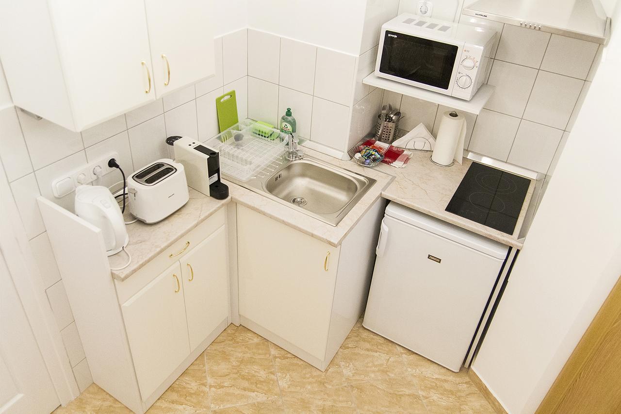 Authentic Akacfa Apartment Budapest Exteriör bild